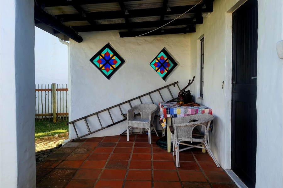 4 Bedroom Property for Sale in Boggomsbaai Western Cape